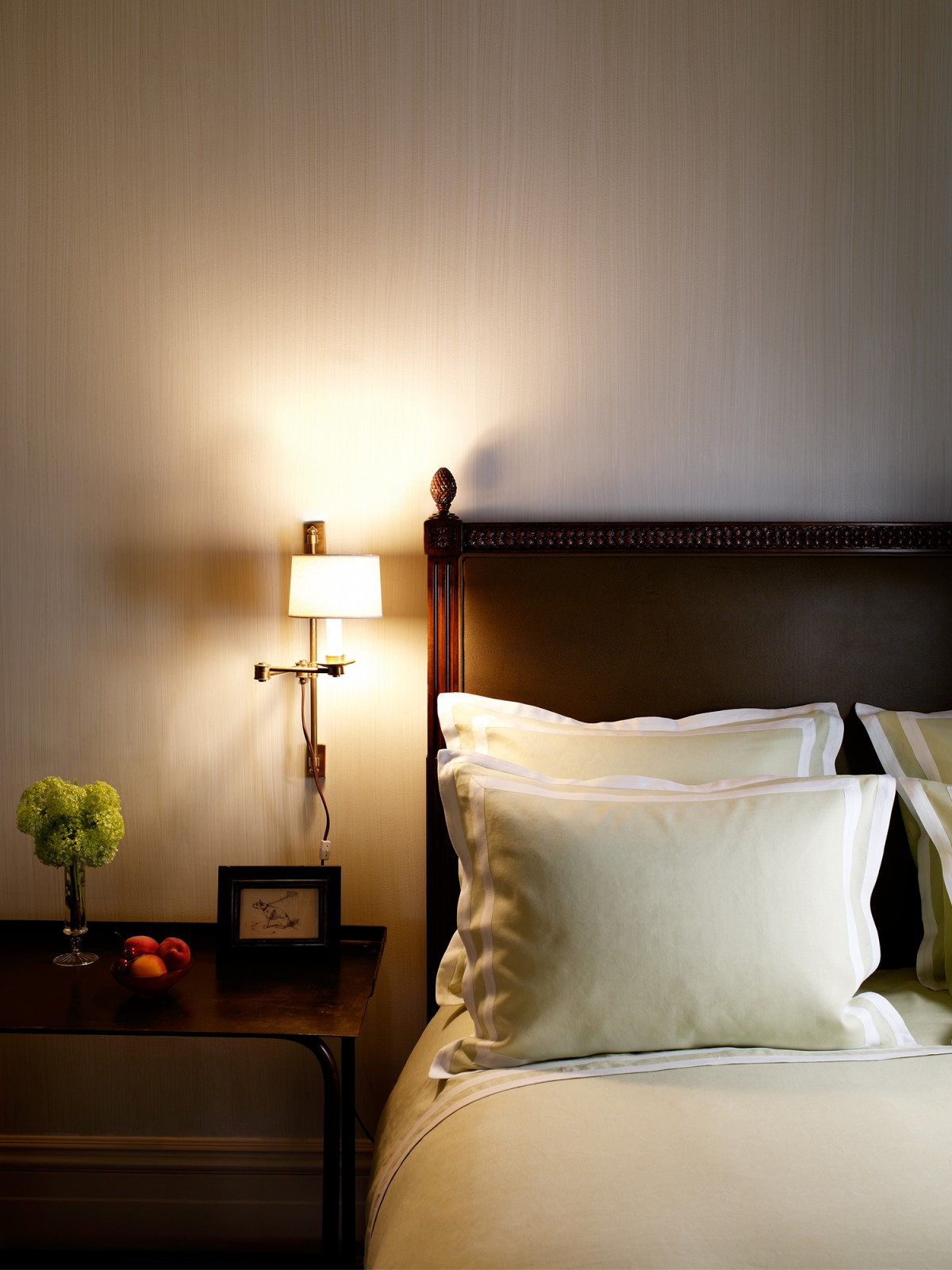 Bedside detail in the Courtyard Queen Room