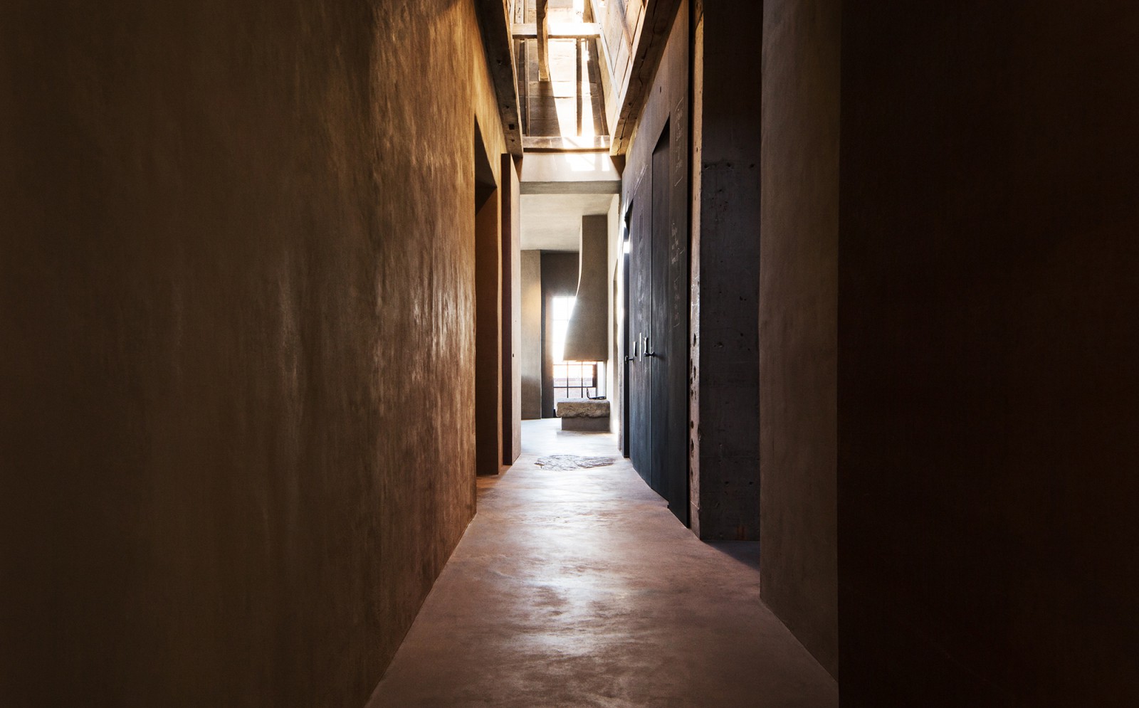 Detail of the main hallway in the Tribeca Penthouse