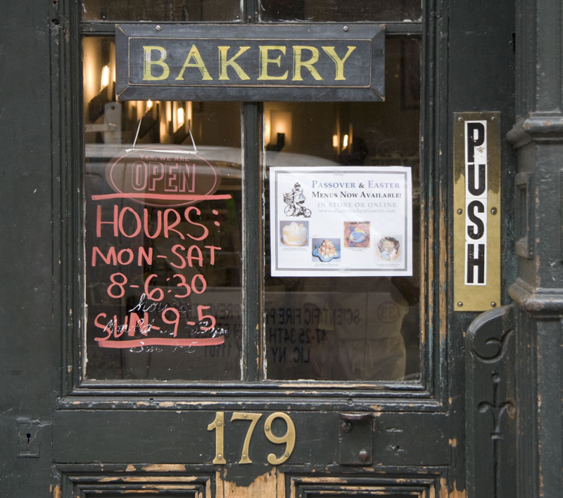 Duane Park Patisserie door with bakery sign