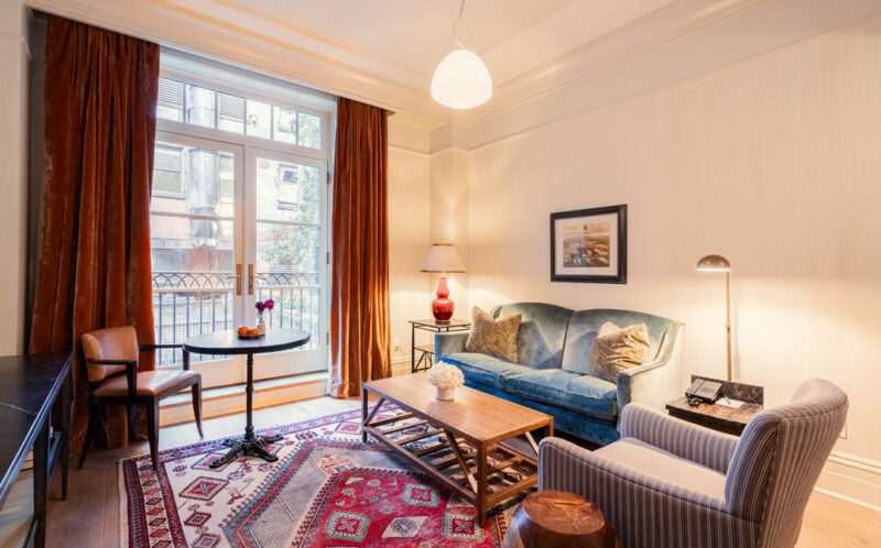 Sitting Area with view of balcony